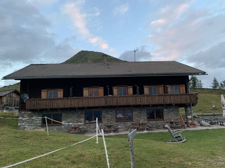 Accommodatie in Oostenrijk een gezelige berghut