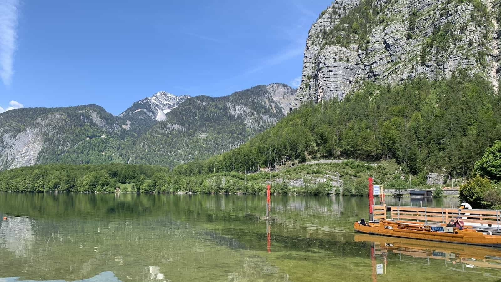 Een zille op de Hallsttter See in het Salzkammergut Hallstatt