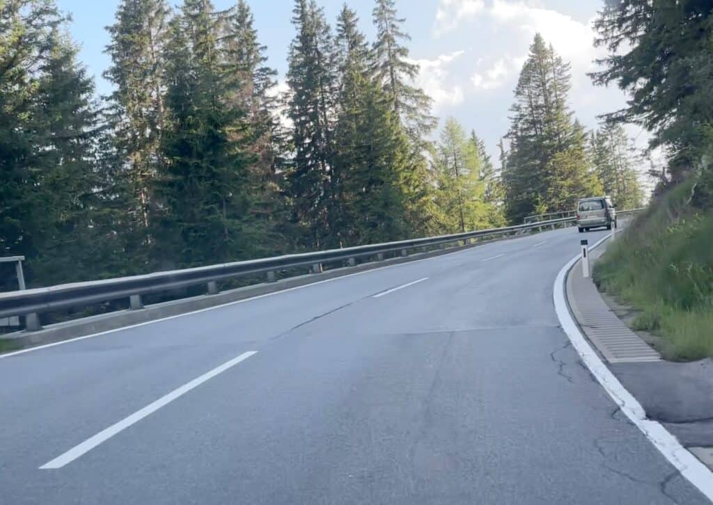 ernstige hinder op de arlbergpas wegens opruim en herstelwerkzaamheden