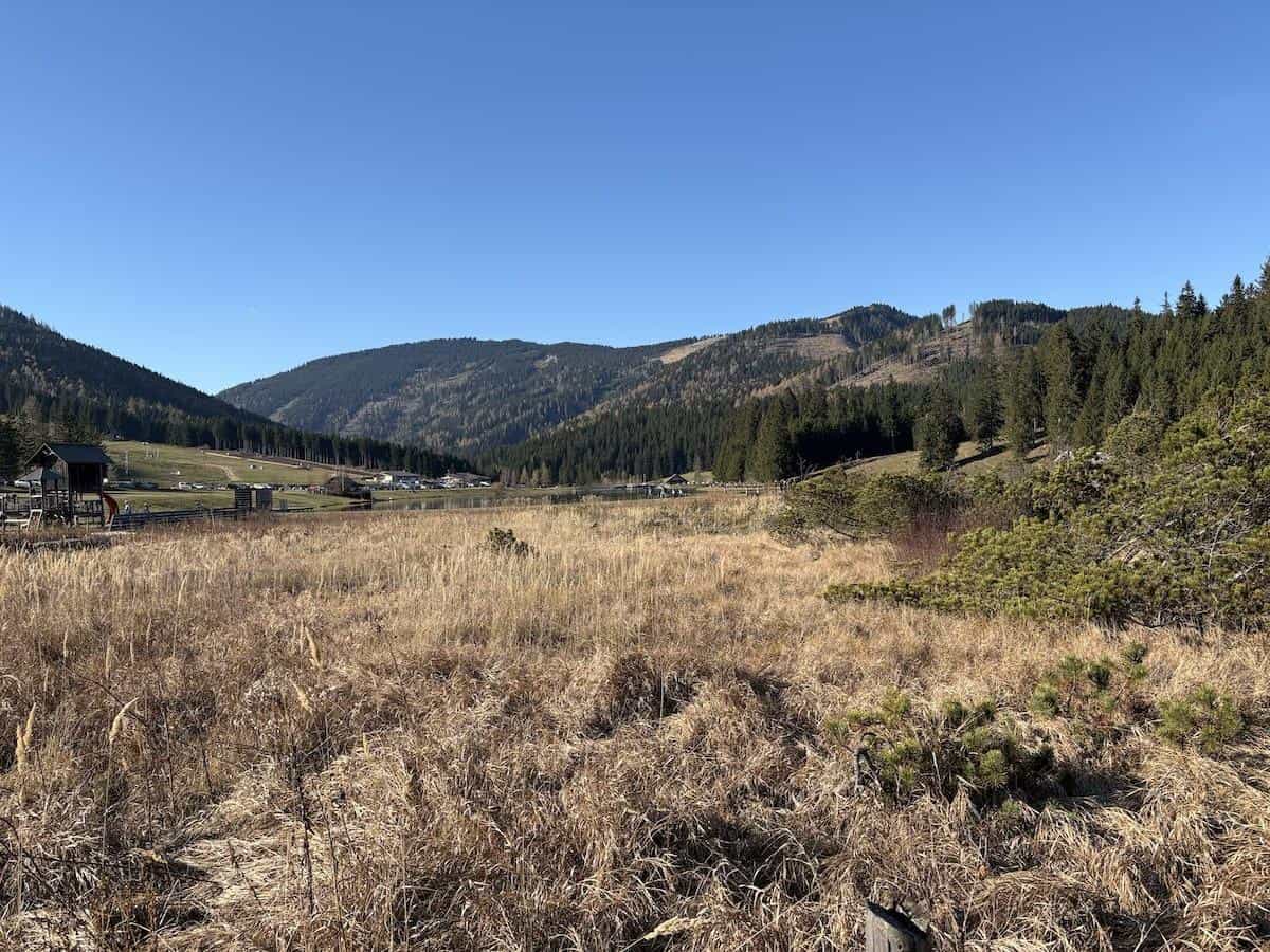 Lange afstandswandelingen in Oostenrijk lopen vaak door de prachtige natuur