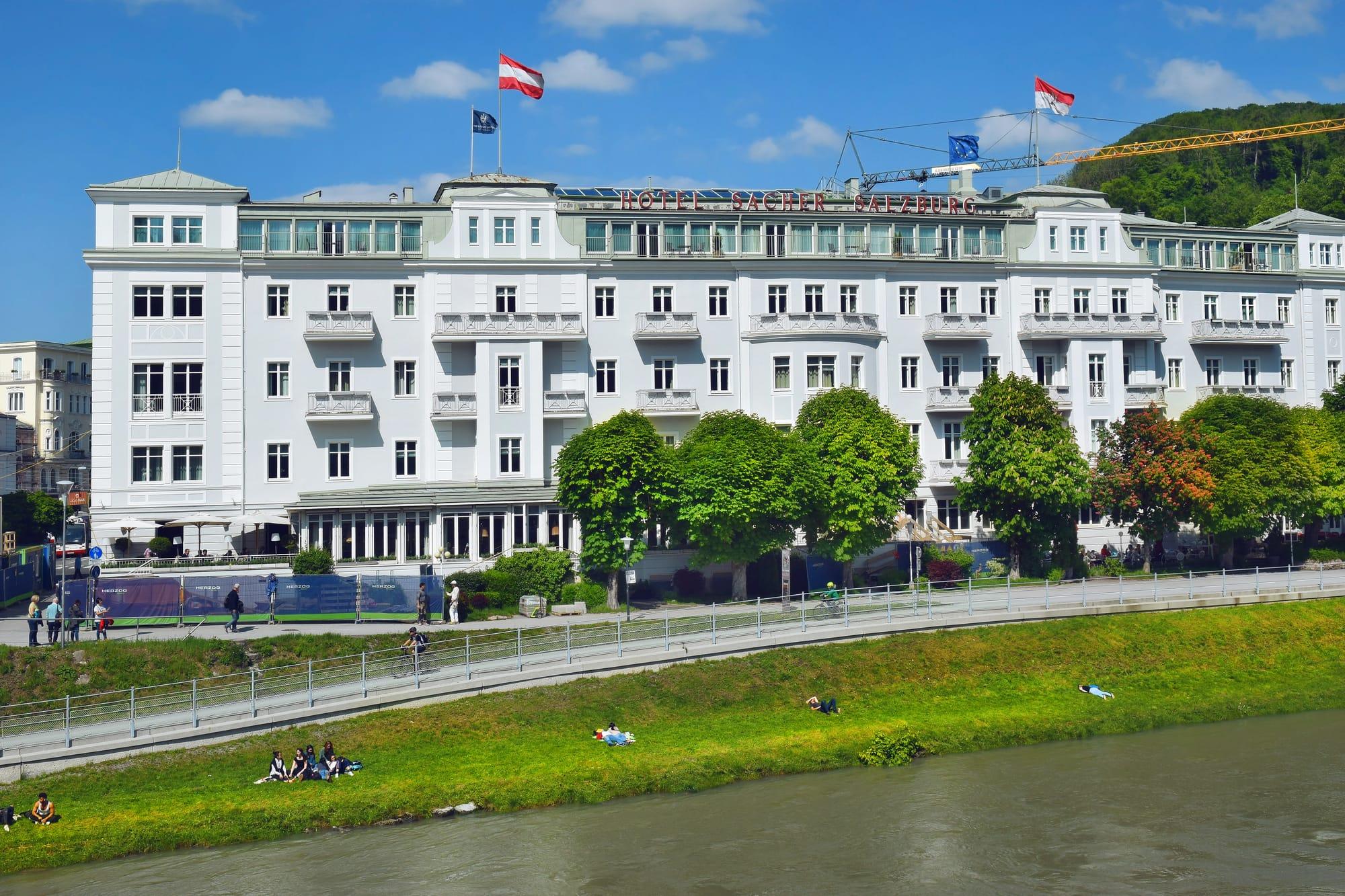 Hotel Sacher in Salzburg is één van de duurste hotels van Oostenrijk Hotel Sacher in Salzburg is één van de duurste hotels van Oostenrijk