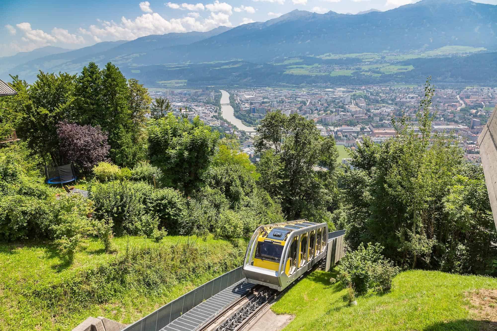 De berg op vanuit Innsbruck met de Nordkettenbahnen