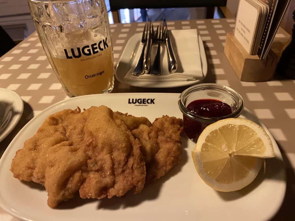 Schnitzel met preiselbeeren