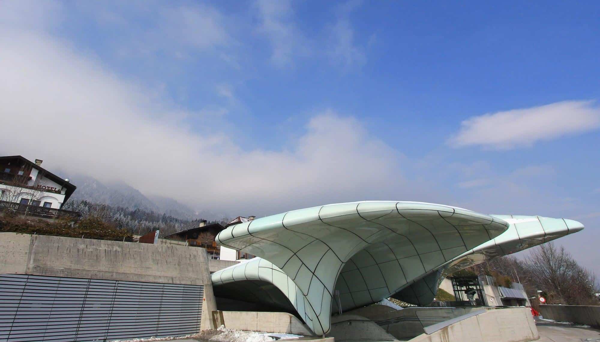 Zaha Hadid-innsbruck-dp_28702821 Innsbruck moderne architectuur van Zaha Hadid