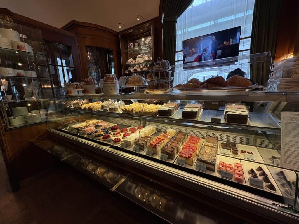 Vijf Weense cafés waar ik steeds terugkom Cafe Landtmann Wenen