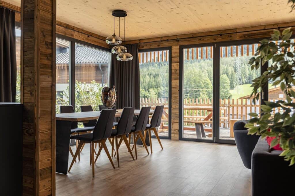 Alpenchalets Biberwier Zugspitze  eetkamer