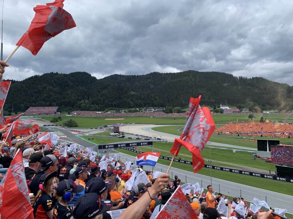 Wat neem je mee naar de Formule 1 in Spielberg tijdens warm zomerweer? hittegolf tijdens de F1 in Oostenrijk